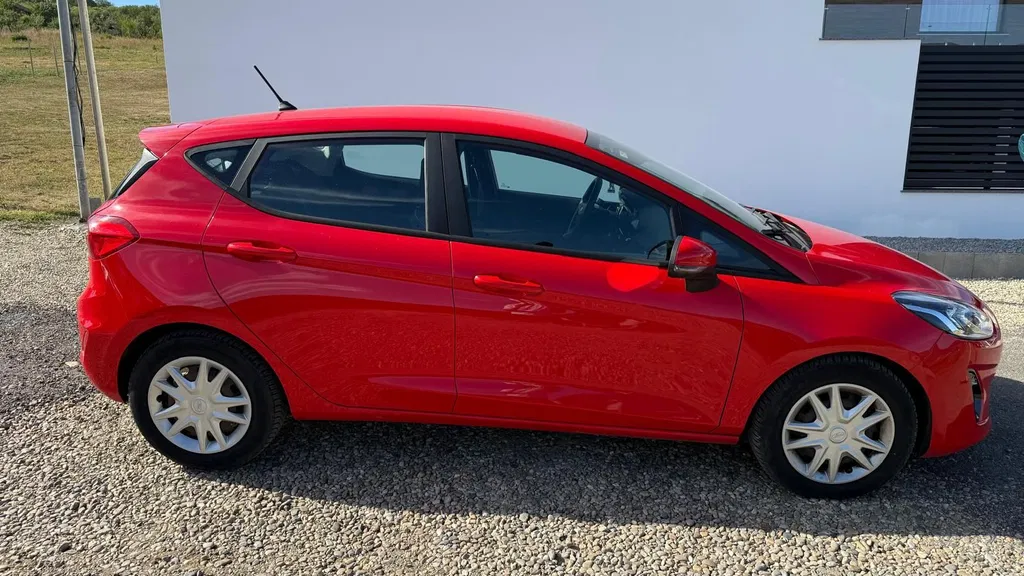 Fotografie: 2018 Ford Fiesta