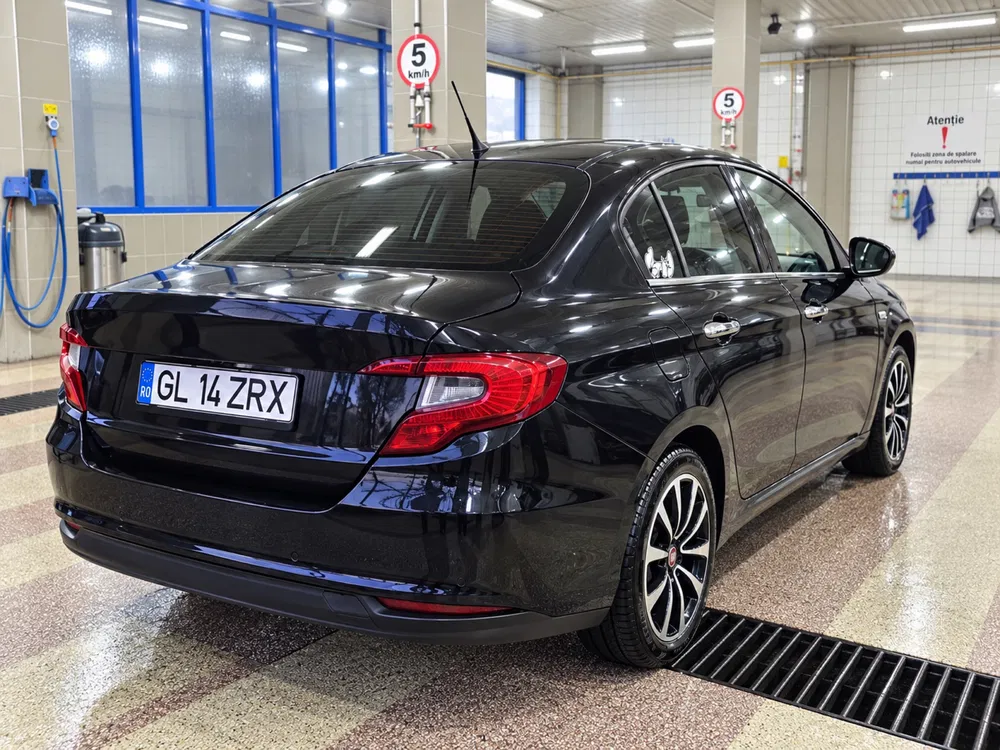 Fotografie: 2016 Fiat Tipo