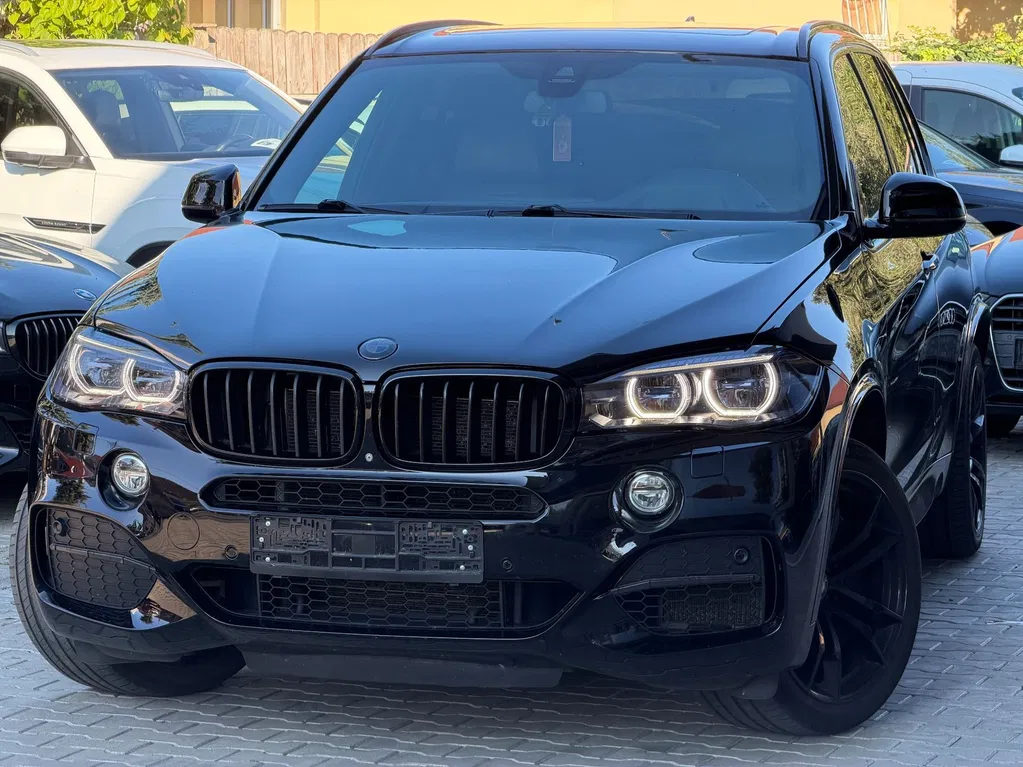 Fotografie: 2014 BMW X5 M