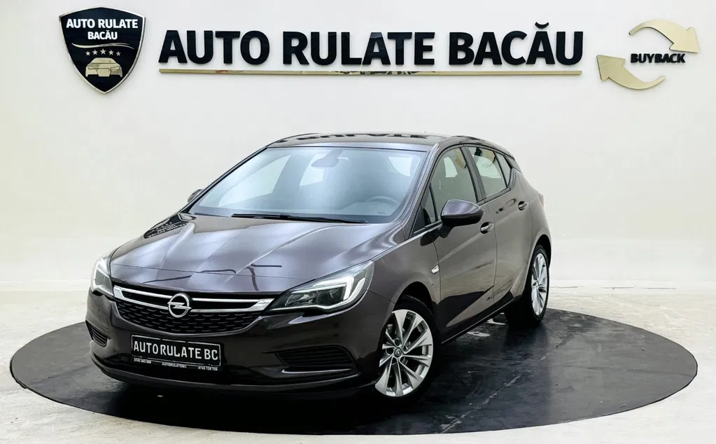 Fotografie: 2016 Opel Astra